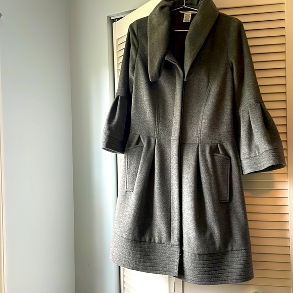 Gorgeous Diane vonFurstenberg Wool Coat, perfect for Fall - Picture 2 of 4